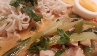 Thai Suppe mit Kokos und Huhn 4